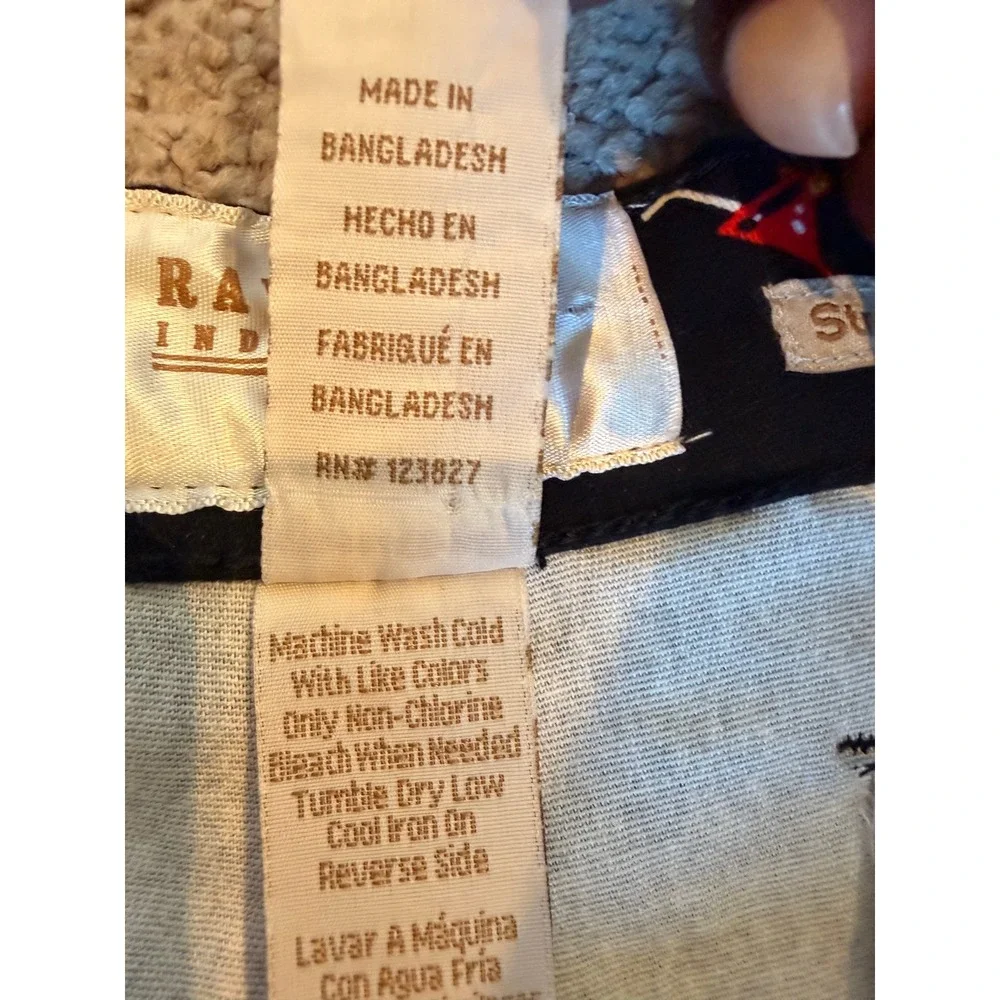 Raw Yarn Industries Black Cocktail Martini Embroidered Stretch Twill Shorts 32